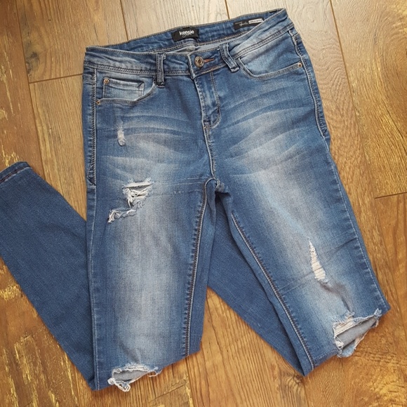 Kensie Denim - LOVE ❤these Kensie Distressed Jeans